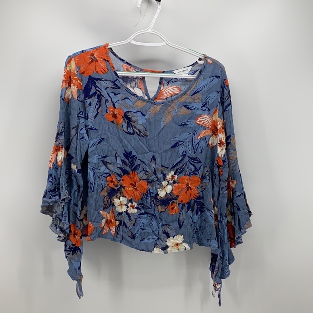 CLOSETRIX TROPICAL PRINT CROPPED WATERFALL SLEEVE